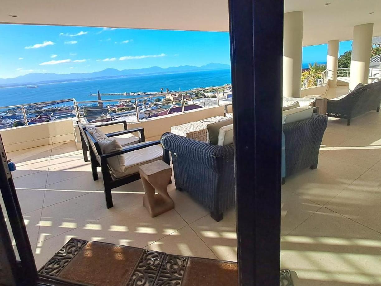 Ana'S Place Apartments Mossel Bay Room photo