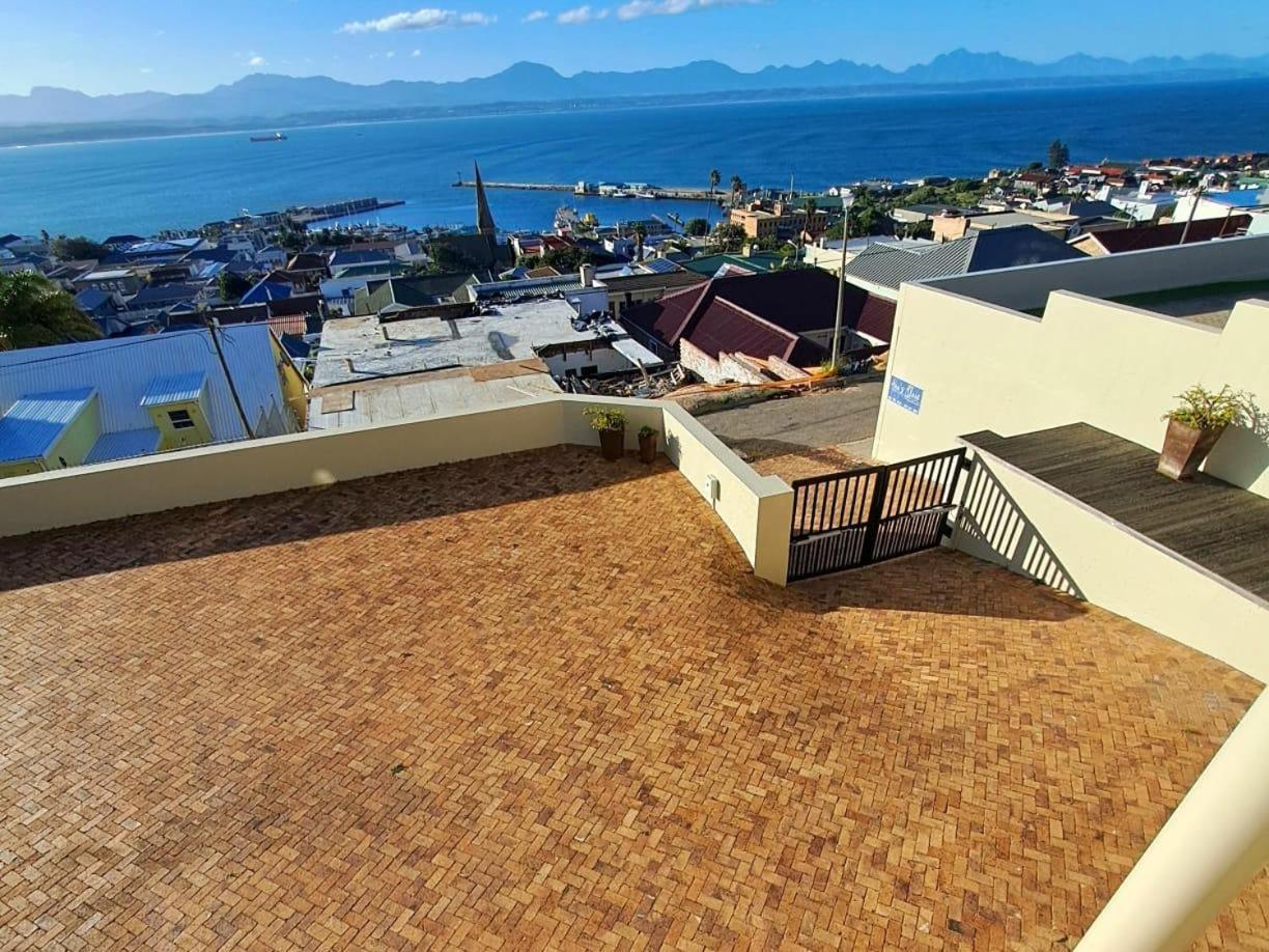 Ana'S Place Apartments Mossel Bay Exterior photo