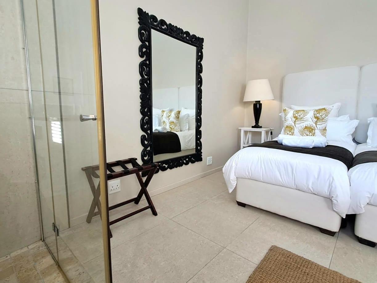 Ana'S Place Apartments Mossel Bay Room photo