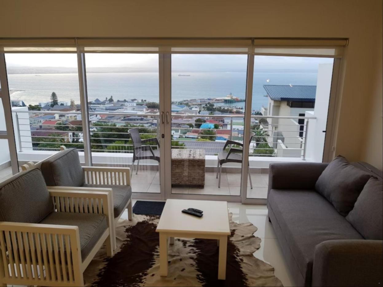Ana'S Place Apartments Mossel Bay Room photo