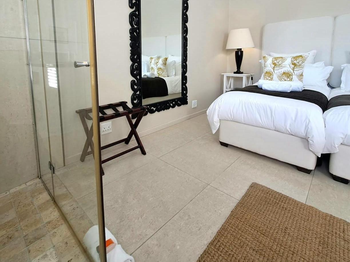 Ana'S Place Apartments Mossel Bay Room photo