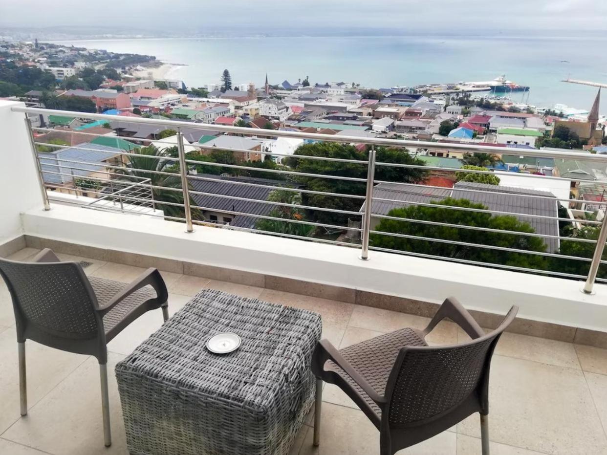 Ana'S Place Apartments Mossel Bay Room photo